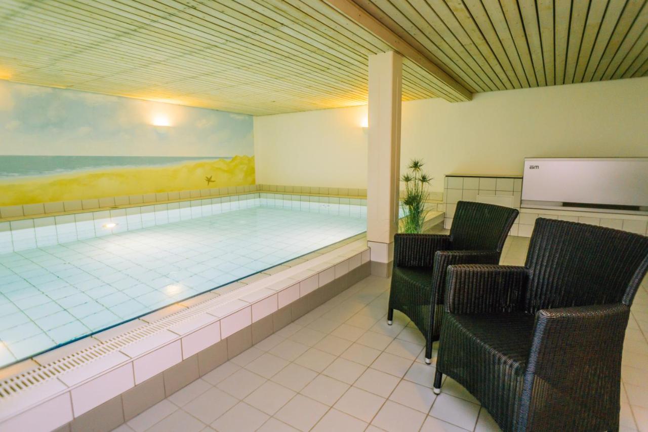 Gemuetliche Wohnung Unter Reet Mit Pool Und Sauna In Keitum Dış mekan fotoğraf